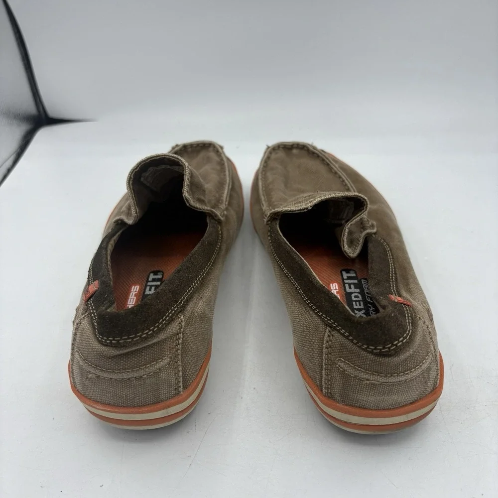 Skechers Shoes Loafer Mens 8.5 Brown Denim Canvas Distressed Relaxed Fit Slip on